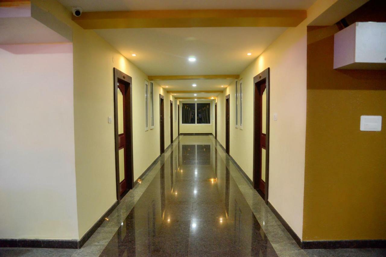 Hotel Souparnika Sāgar Exterior foto